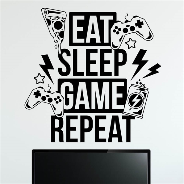Wallsticker med tekst EAT SLEEP GAME REPEAT PIZZA og illustration af 2 controllers, pizza, sodavand, skærm